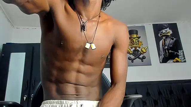 Snapshot of darwinjhonson chatting on February 2025 12:11:01 PM darwinjhonson online show from February 2025 12:11:01 PM