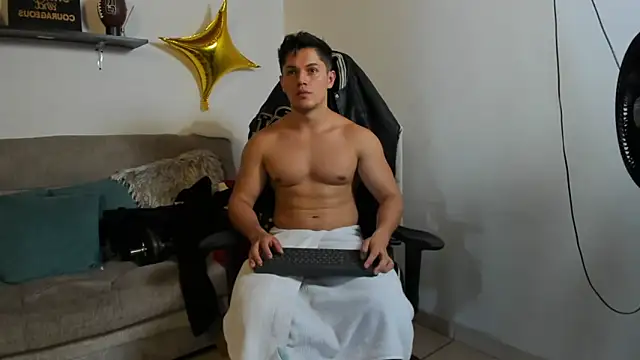 julian wallace online show from October 2025 07:14:02 PM