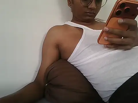 Snapshot of darshan_guj chatting on April 2026 05:14:02 AM darshan guj online show from April 2026 05:14:02 AM
