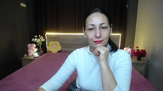 Snapshot of LiluGrants chatting on November 2025 07:13:01 PM LiluGrants online show from November 2025 07:13:01 PM