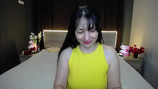 Snapshot of LiluGrants chatting on December 2025 07:09:01 PM LiluGrants online show from December 2025 07:09:01 PM