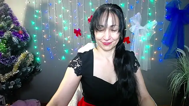 Snapshot of LiluGrants chatting on December 2025 07:09:01 PM LiluGrants online show from December 2025 07:09:01 PM