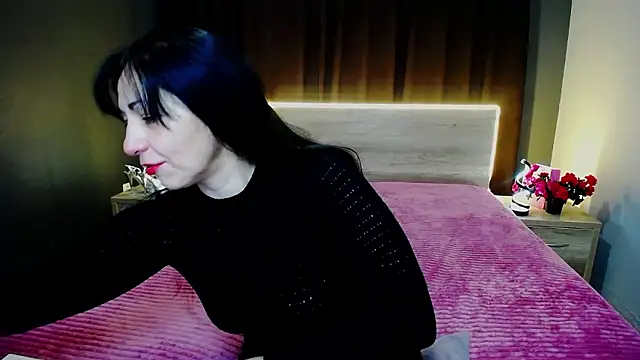 Snapshot of LiluGrants chatting on January 2026 07:04:02 PM LiluGrants online show from January 2026 07:04:02 PM