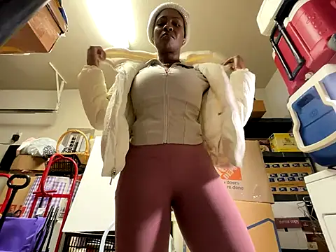 wynterheat online show from December 2025 07:39:02 AM