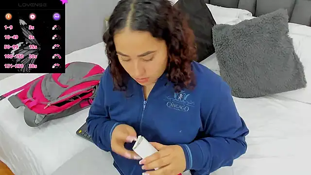 Ayla martinez online show from January 2025 01:41:01 AM