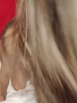 apriilhot online show from April 2026 09:04:02 PM