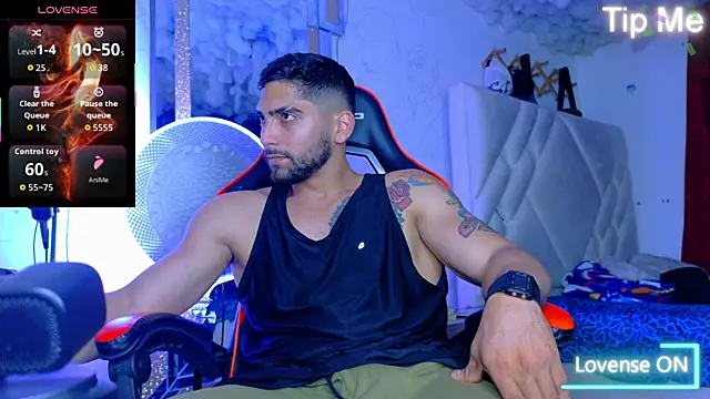 Rich boy01 online show from December 2025 01:33:01 AM