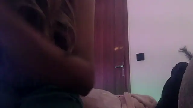 Snapshot of chhui_mui chatting on June 2026 11:57:01 AM chhui mui online show from June 2026 11:57:01 AM