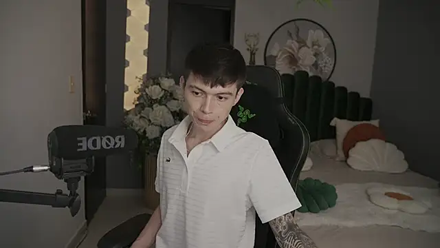 Snapshot of IsmaelRichardson chatting on March 2025 10:20:01 PM IsmaelRichardson online show from March 2025 10:20:01 PM