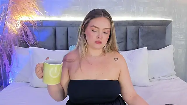 GaiaBaker online show from November 2025 03:43:02 PM