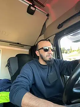 donnuozfutura online show from December 2024 08:11:02 AM