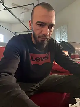 donnuozfutura online show from January 2025 09:02:01 AM