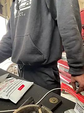 donnuozfutura online show from February 2025 12:13:02 PM