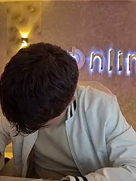 Logan smith1 online show from February 2026 05:33:02 AM