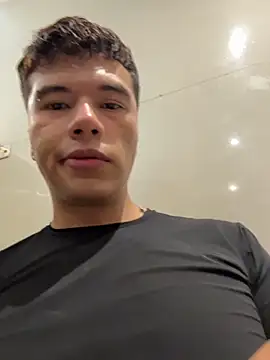 Logan smith1 online show from April 2026 06:04:02 PM