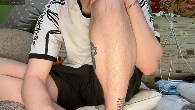 tyler 8x online show from December 2025 08:36:02 PM