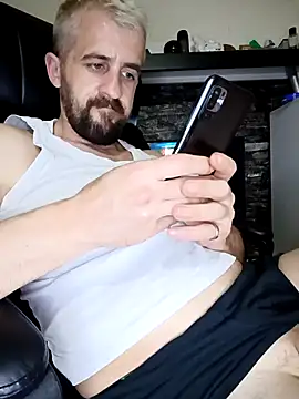 GrofLicno online show from April 2026 07:56:01 PM