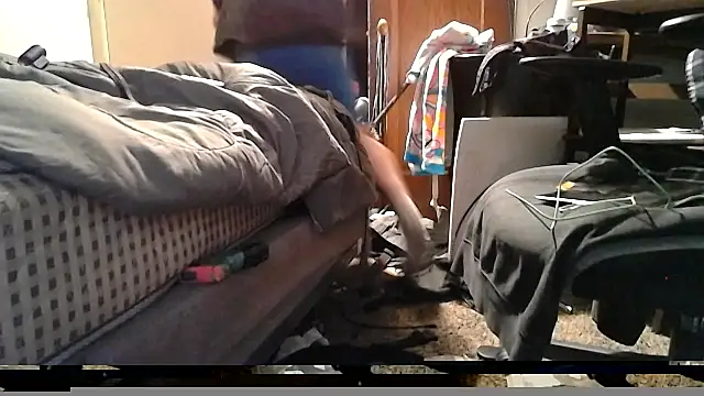 Snapshot of deadpi chatting on February 2025 01:02:01 PM deadpi online show from February 2025 01:02:01 PM