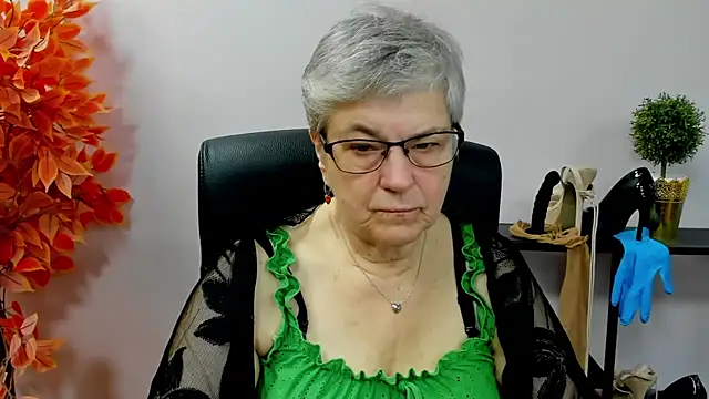 IrisDream online show from November 2025 07:30:02 AM