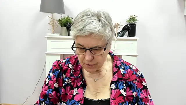 IrisDream online show from March 2026 07:03:02 AM