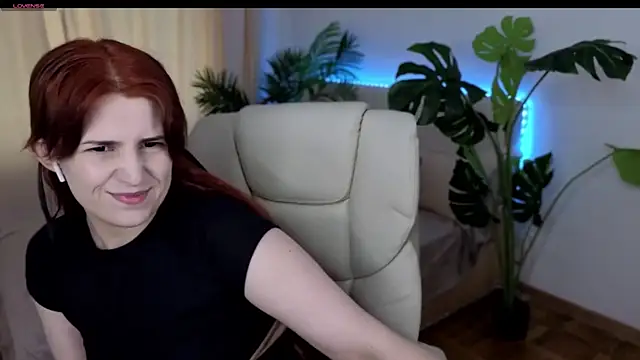 FoxyRayy online show from September 2025 06:40:01 AM