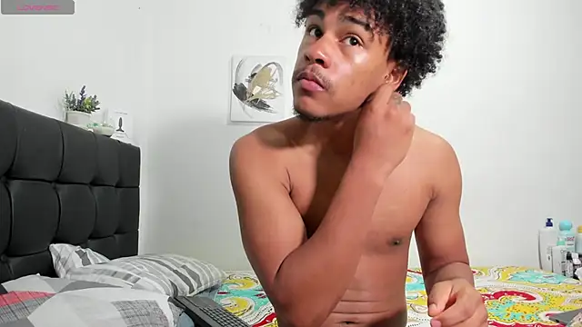 RoddyRich11 online show from February 2025 01:17:02 PM