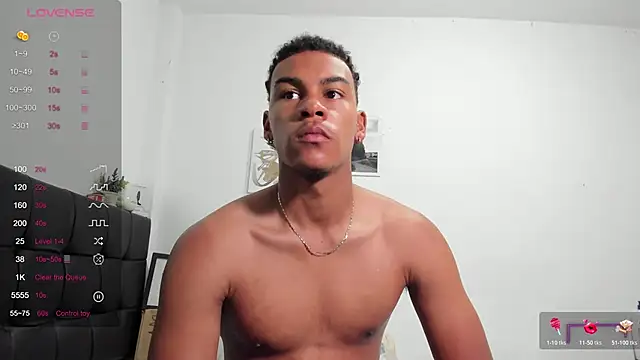 RoddyRich11 online show from November 2025 11:38:02 AM