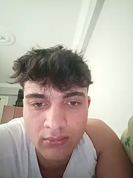 Snapshot of boy_3835 chatting on March 2025 12:00:01 PM boy 3835 online show from March 2025 12:00:01 PM