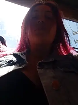 Snapshot of sophie_banger chatting on June 2026 06:06:02 PM sophie banger online show from June 2026 06:06:02 PM