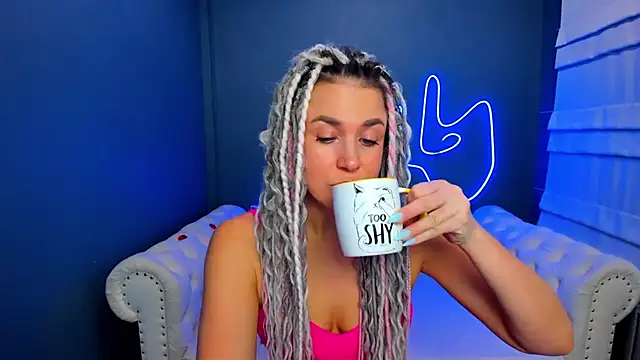 rock n roxy online show from December 2025 01:33:02 AM