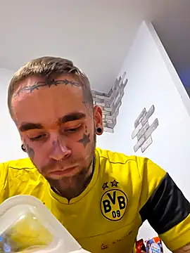 Jerryeno online show from November 2025 04:03:02 AM