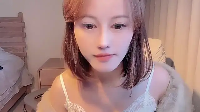 Krismil3 online show from December 2025 01:57:02 AM