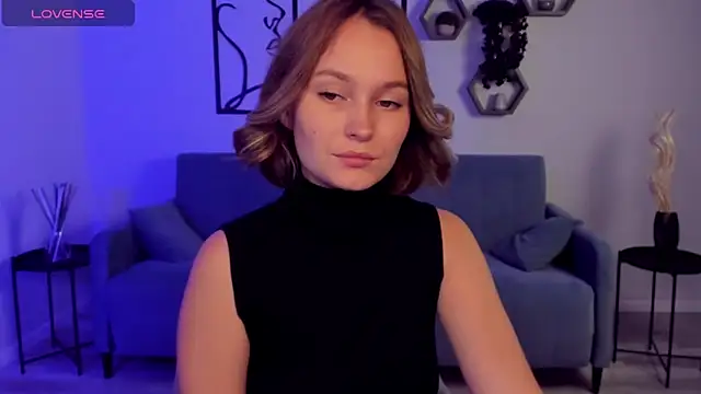 BritnieCute online show from October 2025 04:53:02 AM