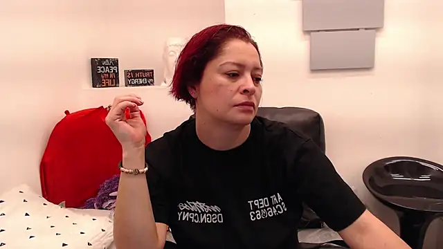 eva twiss online show from May 2026 12:01:01 PM