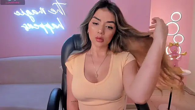 Snapshot of ChloePreston_ chatting on March 2025 10:40:02 AM ChloePreston  online show from March 2025 10:40:02 AM