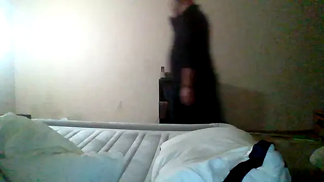 Snapshot of Exhibitionist040577 chatting on October 2025 05:08:02 PM Exhibitionist040577 online show from October 2025 05:08:02 PM