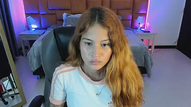 Tamy edwards online show from April 2026 08:17:01 PM