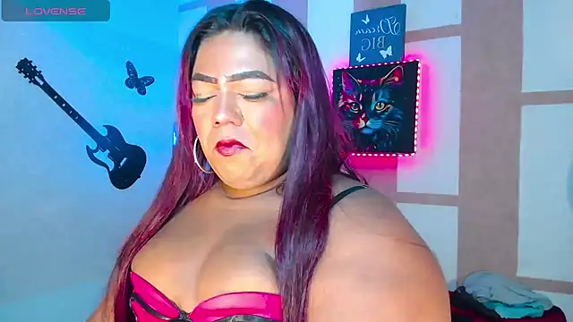 Snapshot of OpraxBellinda chatting on February 2026 03:11:01 AM OpraxBellinda online show from February 2026 03:11:01 AM