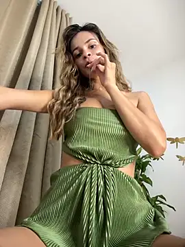 cuteluci  online show from November 2025 11:24:02 AM