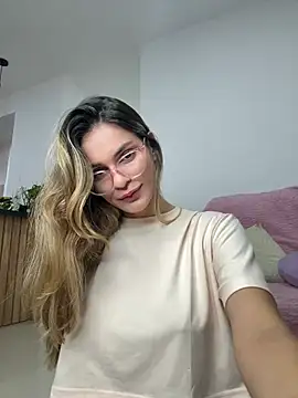 cuteluci  online show from June 2026 06:47:02 AM