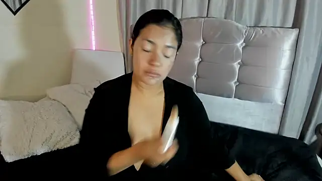 arianithaxox online show from December 2025 09:27:02 AM