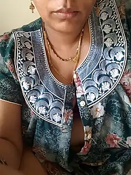 Snapshot of samitasharma chatting on May 2026 03:57:02 AM samitasharma online show from May 2026 03:57:02 AM