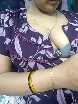 Snapshot of samitasharma chatting on May 2026 05:32:01 PM samitasharma online show from May 2026 05:32:01 PM