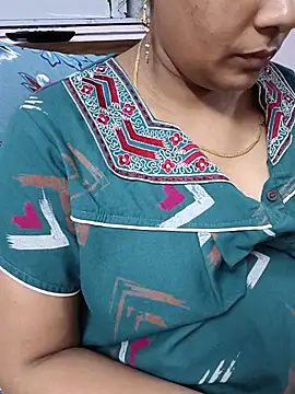 Snapshot of samitasharma chatting on May 2026 03:20:02 PM samitasharma online show from May 2026 03:20:02 PM