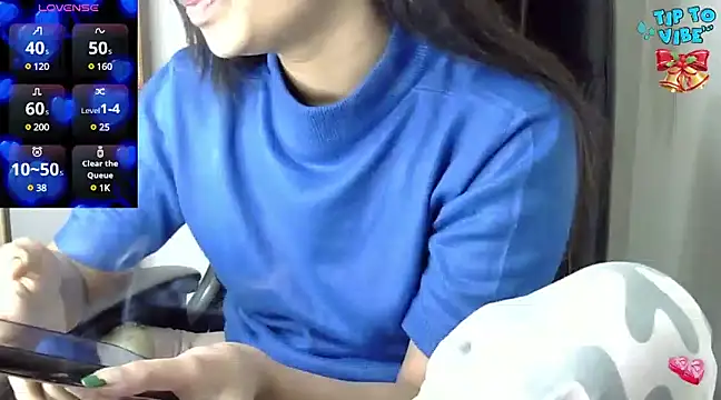 Barbie-Queen2 online show from January 2025 11:28:02 AM