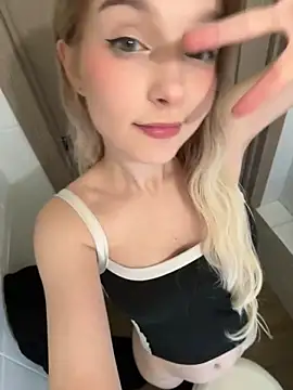 Baby Tiny online show from February 2025 10:00:02 PM