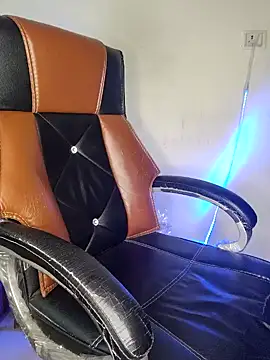 Snapshot of Black-Pearll chatting on February 2025 03:16:01 PM Black-Pearll online show from February 2025 03:16:01 PM