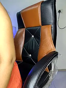 Snapshot of Black-Pearll chatting on March 2025 05:29:02 PM Black-Pearll online show from March 2025 05:29:02 PM