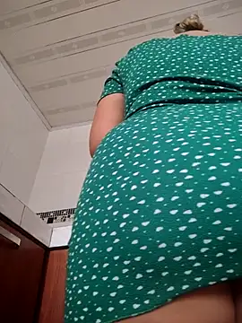 LaurenWelly  online show from November 2025 03:15:02 PM