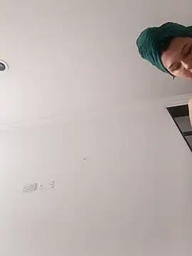 Nicky-7 online show from February 2026 06:57:01 PM